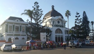 Die ou stasiegebou van Maputo is een van die bekendste geboue in die stad. Die baken in die middestad word as een van die Top 5 wêreld treinstasiegeboue beskou en die Mosambiekse owerheid ontsien geen moeite nie om te in stand te hou.