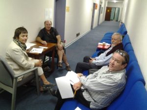 Links voor: Susanne Beyers (ADA NAUDÉ). Links agter: Deon Lotz (FRANS). Regs agter: Pieter Cillié (JOZUA NAUDÉ). Regs voor: Johann Nel (BEYERS NAUDÉ in sy latere lewe)